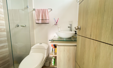 Vive en La Castellana, Montería: Apartamento con 3 habitaciones y estudio