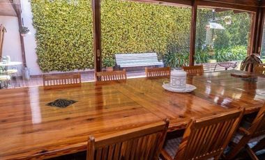 Chalet en venta. 4 dormit. 3 baños.Garage doble. Parque