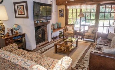 Chalet en venta. 4 dormit. 3 baños.Garage doble. Parque