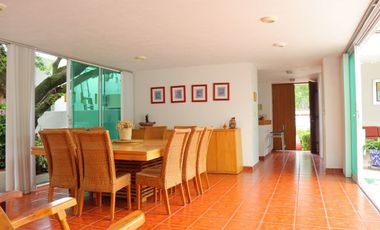 Bonita casa en renta en condominio