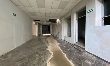 Bodega comercial en venta en Barrio de Santiago