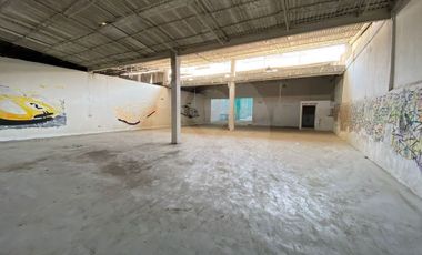 Bodega comercial en venta en Barrio de Santiago