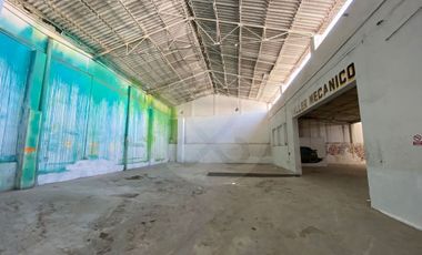 Bodega comercial en venta en Barrio de Santiago