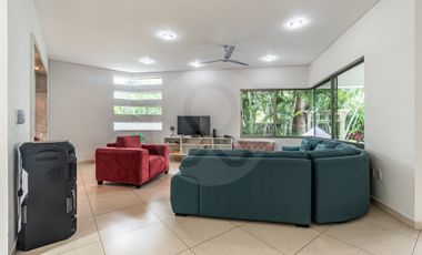 Casa en venta en Fraccionamiento Burgos Bugambilias