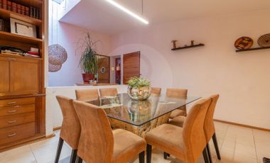 Casa en condominio en venta en Lomas de Bezares
