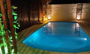 Chalet . 3 dormitorios. piscina. garage para tres autos