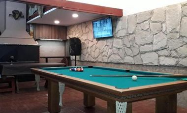 Chalet . 3 dormitorios. piscina. garage para tres autos