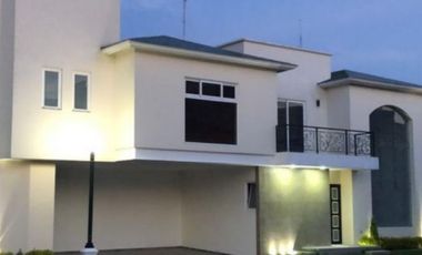 CASA VENTA EN CONJUNTO DIAMANTE REAL DE ARCOS METEPEC MEX