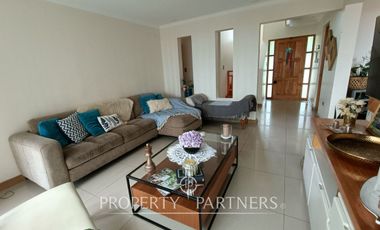 Increíble Casa con 4 Dormitorios y 3 Baños