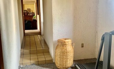 Vendo casa sola con  jardín