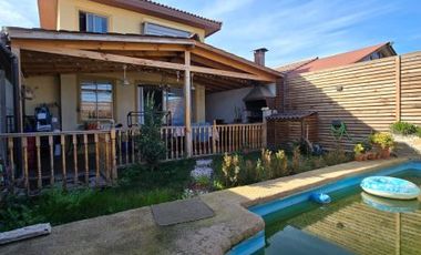 Se Vende hermosa casa, con negocio incluido en Buin