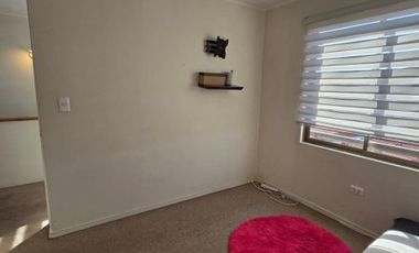 Se Vende hermosa casa, con negocio incluido en Buin