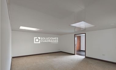 Venta Casa Rentable en Sopó (2Apt+2Locales)