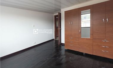 Venta Casa Rentable en Sopó (2Apt+2Locales)