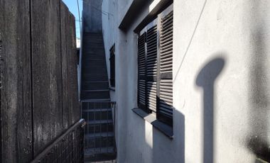 Venta Haedo PH 2 1/2  Ambientes fondo libre propio