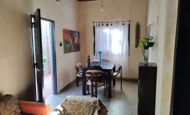 Venta Haedo PH 2 1/2  Ambientes fondo libre propio