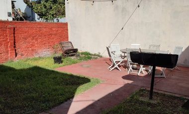 Venta Haedo PH 2 1/2  Ambientes fondo libre propio