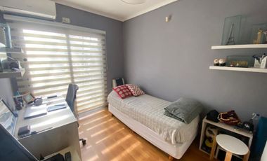 Triplex impecable ! 4 dormitorios, Garage, Apto Cr