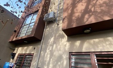 Triplex impecable ! 4 dormitorios, Garage, Apto Cr