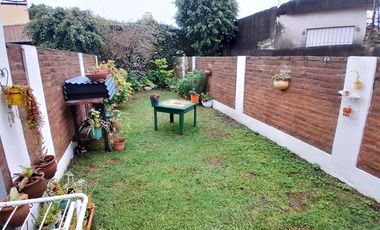 Venta Duplex 3 Ambientes Cochera y Patio Ezpeleta
