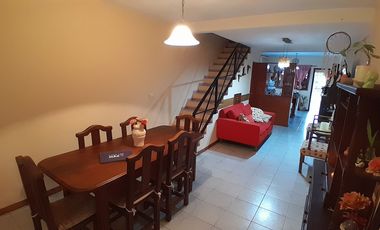 Venta Duplex 3 Ambientes Cochera y Patio Ezpeleta