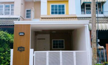 FOR SELL Townhouse/Townhome  Lully Ville Lamlukka-Khlong1 MRT-Lat Phrao CX-100963