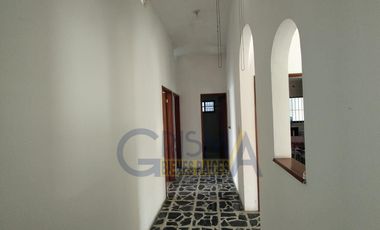 CONFORTABLE CASA EN RENTA O VENTA EN LA CALZADA EN TUXPAN