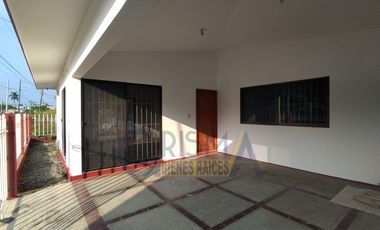 CONFORTABLE CASA EN RENTA O VENTA EN LA CALZADA EN TUXPAN