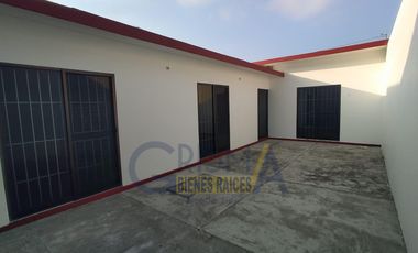 CONFORTABLE CASA EN RENTA O VENTA EN LA CALZADA EN TUXPAN