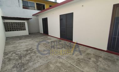 CONFORTABLE CASA EN RENTA O VENTA EN LA CALZADA EN TUXPAN