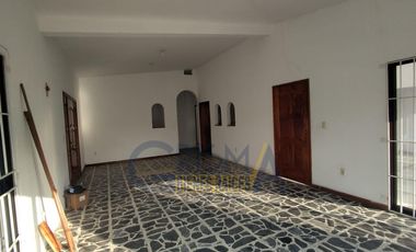 CONFORTABLE CASA EN RENTA O VENTA EN LA CALZADA EN TUXPAN