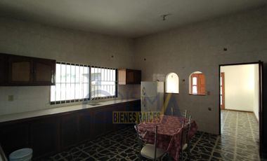 CONFORTABLE CASA EN RENTA O VENTA EN LA CALZADA EN TUXPAN