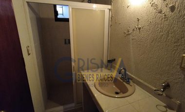 CASA EN VENTA EN EL CENTRO DE LA CIUDAD: ¡AMPLIA, BIEN UBICADA Y LISTA PARA SER TUYA