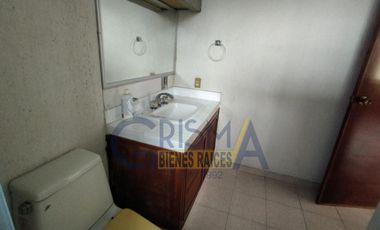 CASA EN VENTA EN EL CENTRO DE LA CIUDAD: ¡AMPLIA, BIEN UBICADA Y LISTA PARA SER TUYA