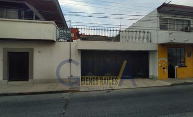CASA EN VENTA EN EL CENTRO DE LA CIUDAD: ¡AMPLIA, BIEN UBICADA Y LISTA PARA SER TUYA
