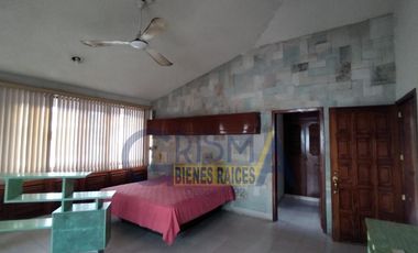 CASA EN VENTA EN EL CENTRO DE LA CIUDAD: ¡AMPLIA, BIEN UBICADA Y LISTA PARA SER TUYA