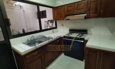 CASA EN VENTA EN EL CENTRO DE LA CIUDAD: ¡AMPLIA, BIEN UBICADA Y LISTA PARA SER TUYA