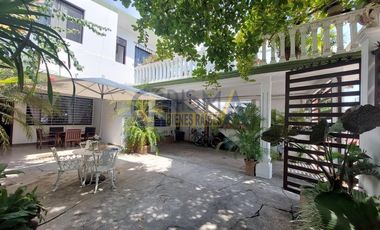 AMPLIA CASA EN VENTA EN COL. DEL VALLE, TUXPAN