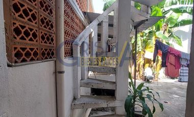 AMPLIA CASA EN VENTA EN COL. DEL VALLE, TUXPAN