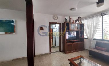 AMPLIA CASA EN VENTA EN COL. DEL VALLE, TUXPAN