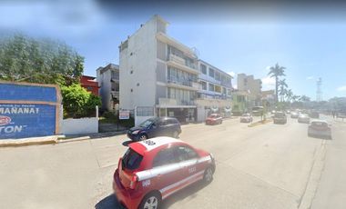 CASA EN VENTA SOBRE BOULEVARD Y  SOBRE  AVENIDA JUÁREZ, ZONA CENTRO