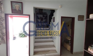 CASA EN VENTA SOBRE BOULEVARD Y  SOBRE  AVENIDA JUÁREZ, ZONA CENTRO
