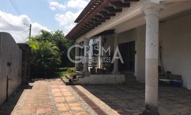 PRECIOSA CASA EN VENTA O RENTA ESTILO MEXICANO EN COL. JARDINES DE TUXPAN