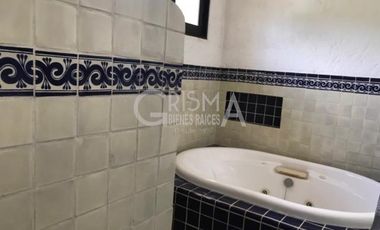 PRECIOSA CASA EN VENTA O RENTA ESTILO MEXICANO EN COL. JARDINES DE TUXPAN