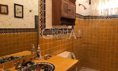 PRECIOSA CASA EN VENTA O RENTA ESTILO MEXICANO EN COL. JARDINES DE TUXPAN