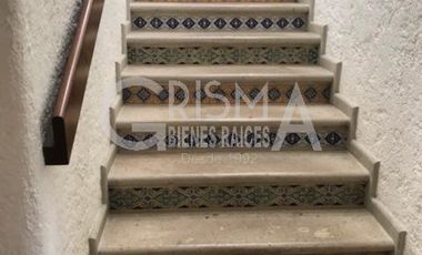 PRECIOSA CASA EN VENTA O RENTA ESTILO MEXICANO EN COL. JARDINES DE TUXPAN