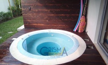 CASA EN VENTA EN ZONA RESIDENCIAL COLONIA JARDINES DE TUXPAN