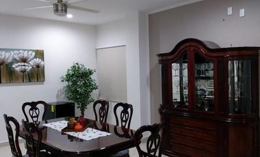 CASA EN VENTA EN ZONA RESIDENCIAL COLONIA JARDINES DE TUXPAN