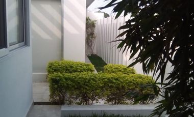CASA EN VENTA EN ZONA RESIDENCIAL COLONIA JARDINES DE TUXPAN