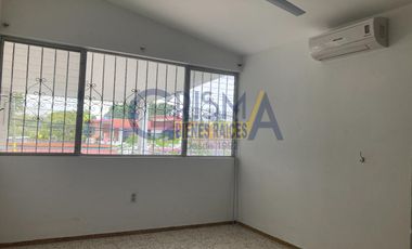 CASA CON JARDÍN EN VENTA EN EXCELENTE UBICACIÓN EN COL. RODRÍGUEZ CANO